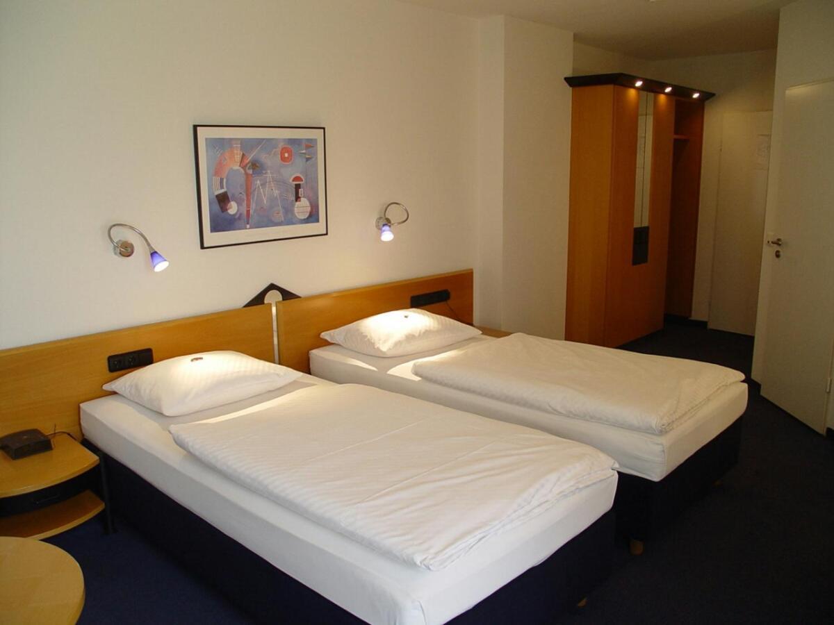 ארקלנץ Hotel Am Weiher מראה חיצוני תמונה